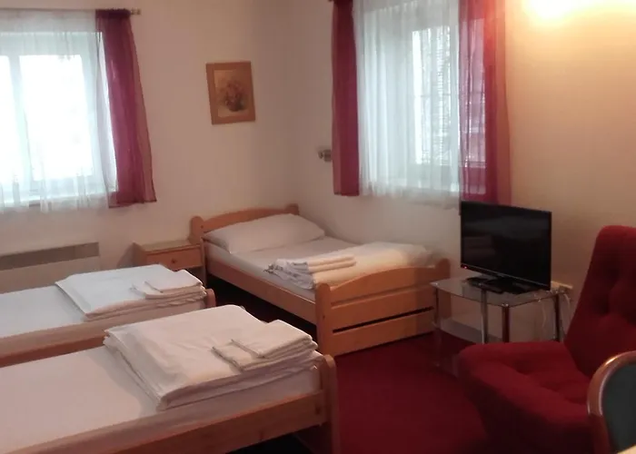 Miltom Pensionat 3*